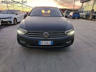 VOLKSWAGEN Passat Variant usata, con Cruise Control