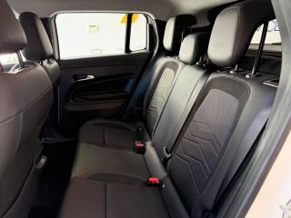 JEEP Avenger usata, con Autoradio digitale