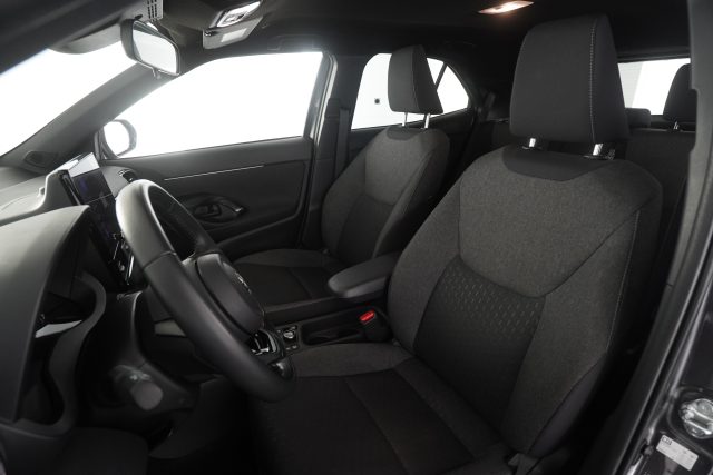 TOYOTA Yaris Cross usata 2