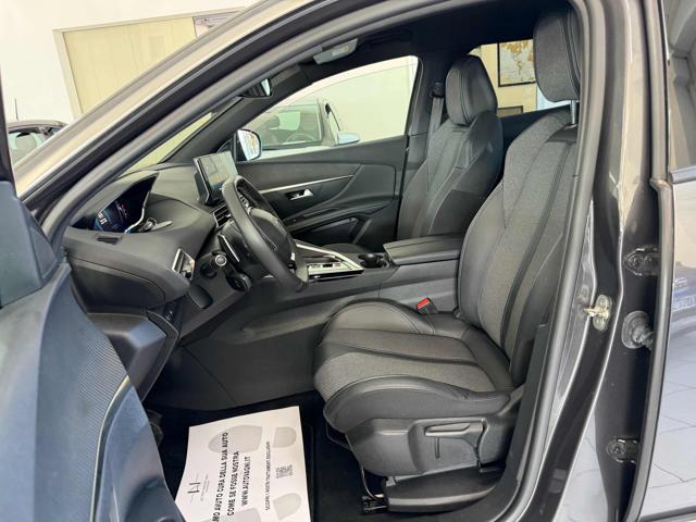 PEUGEOT 3008 usata, con Head-up display