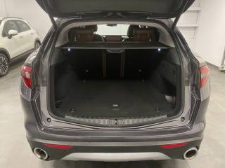 ALFA ROMEO Stelvio usata, con Fari Xenon