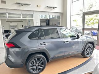 TOYOTA RAV 4 MY23 usata, con Autoradio