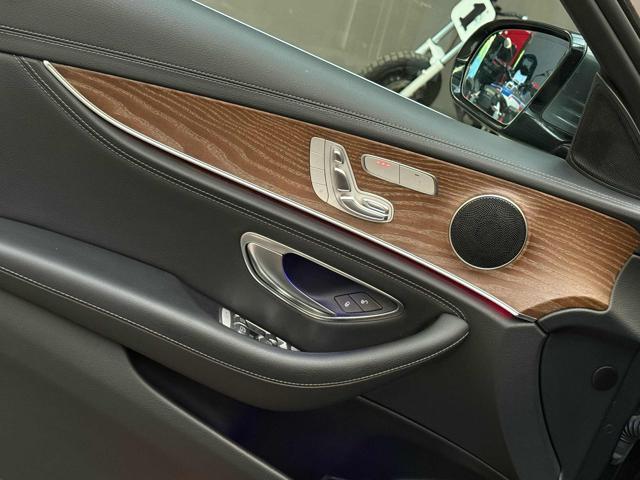 MERCEDES-BENZ E 220 usata, con Chiusura centralizzata