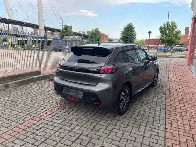 PEUGEOT 208 usata, con Autoradio