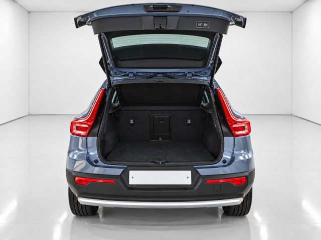 VOLVO XC40 usata, con Alzacristalli elettrici
