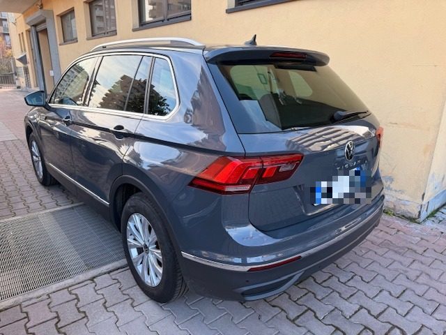 VOLKSWAGEN Tiguan usata, con Airbag Passeggero