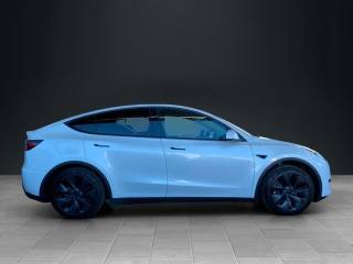 TESLA Model Y usata, con Chiusura centralizzata