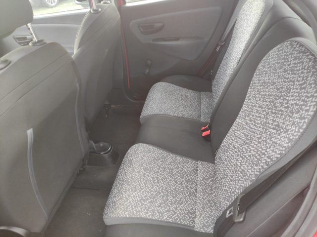 LANCIA Ypsilon usata, con USB