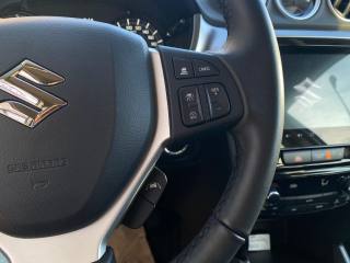 SUZUKI Vitara usata, con Fari LED