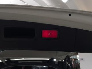 MERCEDES-BENZ ML 320 usata, con Regolazione elettrica sedili