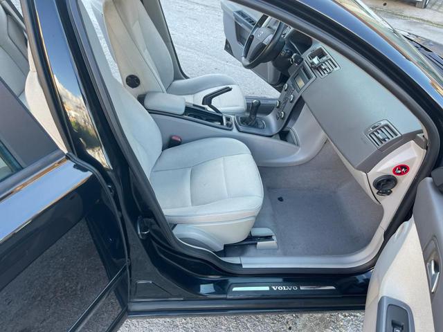 VOLVO V50 usata 17