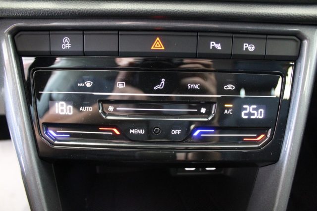 VOLKSWAGEN T-Roc usata, con Autoradio digitale