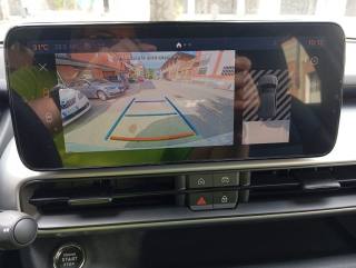 JEEP Avenger usata, con USB