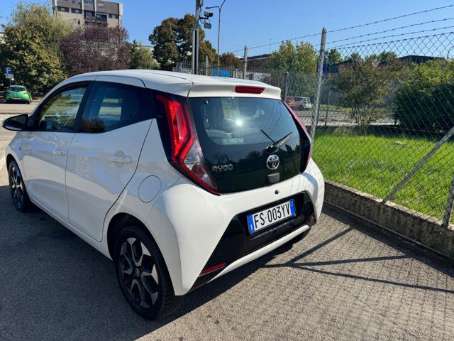 TOYOTA Aygo usata, con Airbag laterali