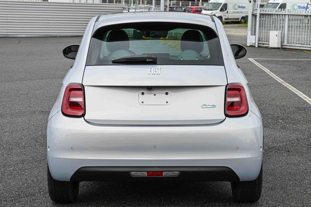 FIAT 500e usata, con Autoradio