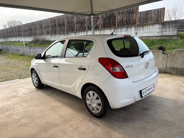 HYUNDAI i20 usata, con Autoradio