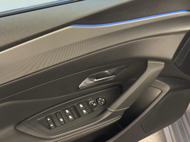 PEUGEOT 308 usata, con Autoradio