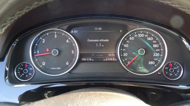 VOLKSWAGEN Touareg usata 98