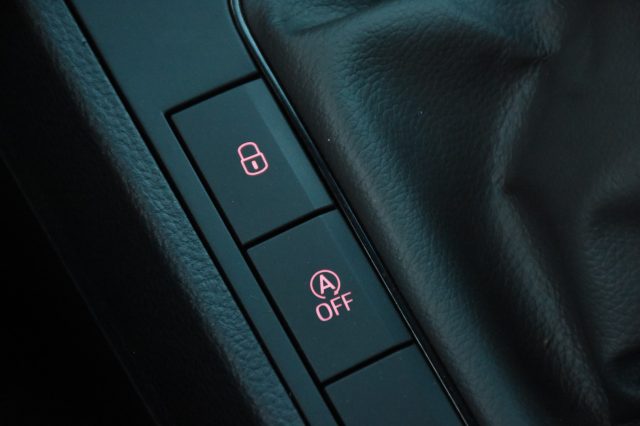 SEAT Ibiza usata, con Autoradio digitale