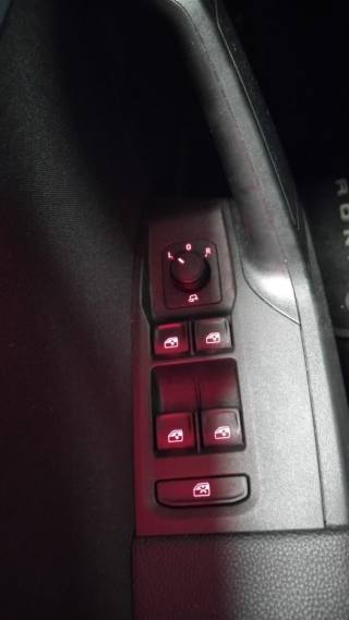 SEAT Arona usata 26