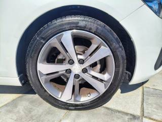 PEUGEOT 308 usata, con Cerchi in lega