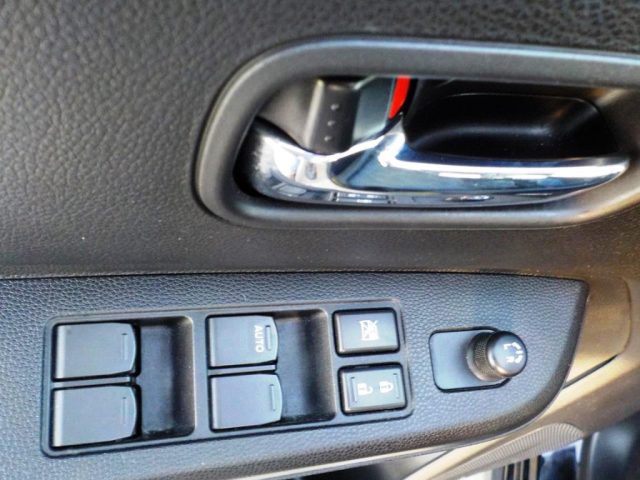 SUZUKI Ignis usata, con Schermo multifunzione interamente digitale