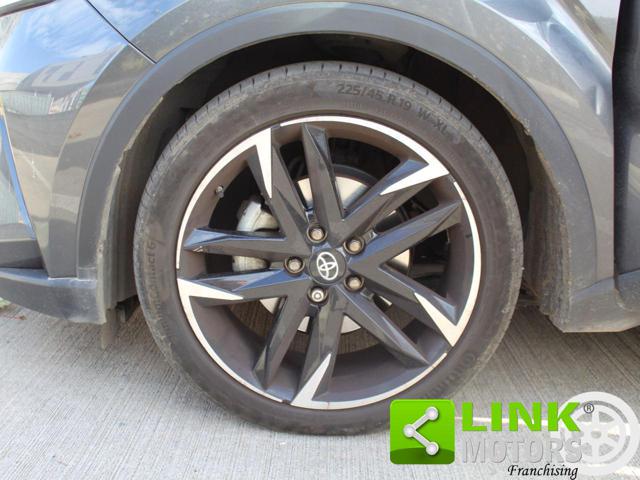 TOYOTA C-HR usata, con Controllo trazione