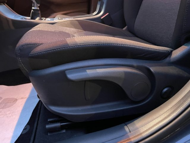 HYUNDAI i30 usata, con USB