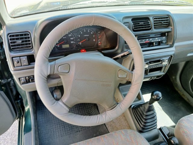 SUZUKI Jimny usata, con Servosterzo