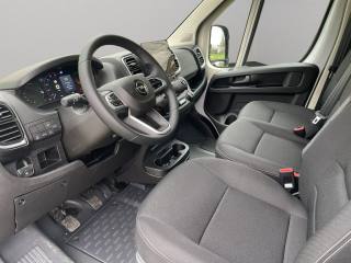 OPEL Movano usata, con Bluetooth