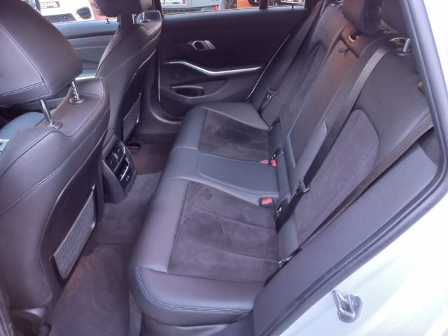 BMW 320 usata, con Controllo automatico clima