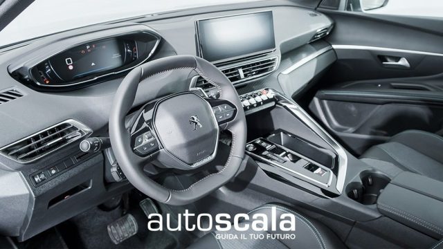 PEUGEOT 3008 usata, con USB