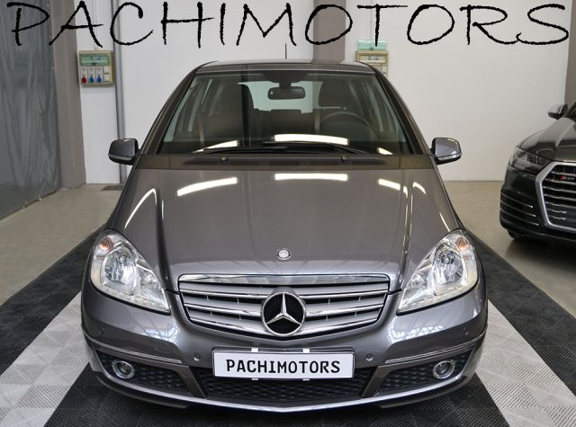 MERCEDES-BENZ A 180 usata, con Sedili riscaldati