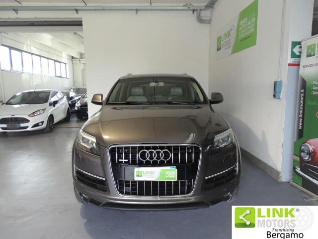 AUDI Q7 usata, con USB