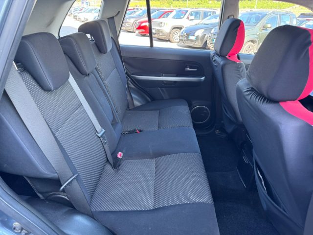 SUZUKI Grand Vitara usata, con Park Distance Control