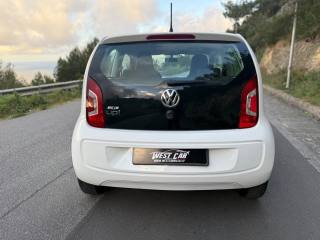 VOLKSWAGEN up! usata, con Autoradio