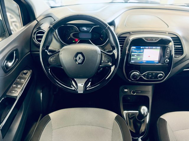 RENAULT Captur usata, con Controllo automatico clima