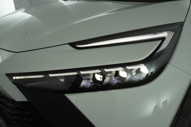 TOYOTA C-HR usata 15