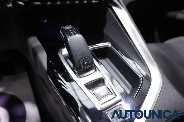 PEUGEOT 3008 usata, con Sensori di parcheggio posteriori