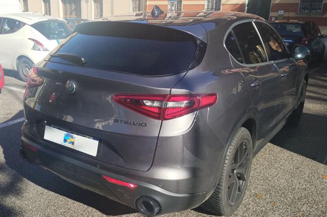 ALFA ROMEO Stelvio usata, con Airbag laterali