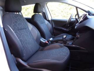 RENAULT Clio usata, con Controllo automatico clima