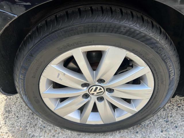 VOLKSWAGEN Passat usata, con Bracciolo