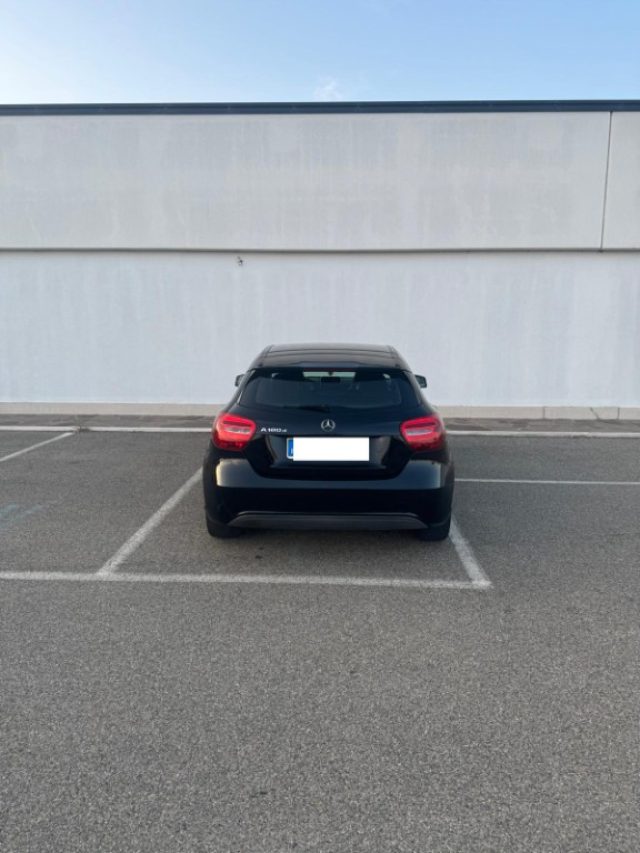 MERCEDES-BENZ A 180 usata, con Airbag