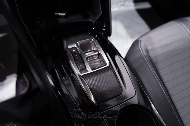 PEUGEOT 2008 usata, con Bluetooth