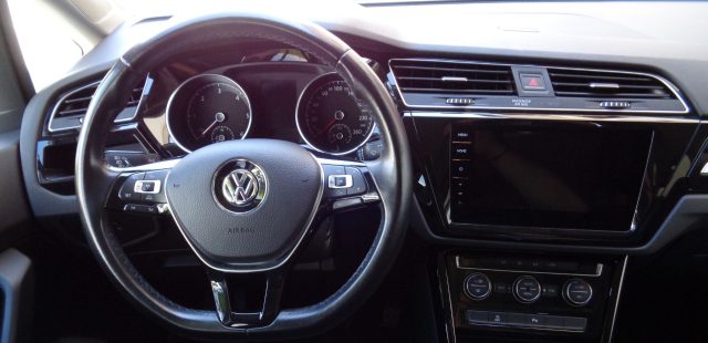 VOLKSWAGEN Touran usata, con Climatizzatore