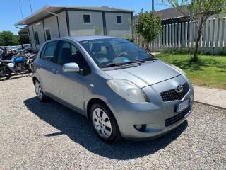 TOYOTA Yaris usata, con Airbag laterali