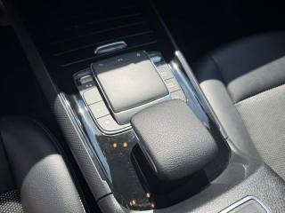 MERCEDES-BENZ GLB 200 usata, con Fendinebbia