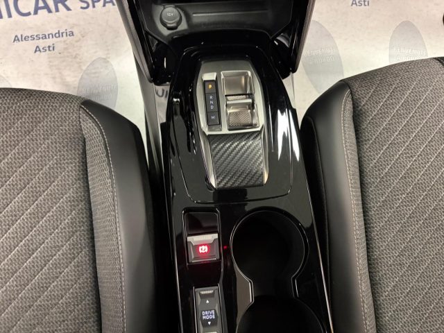 PEUGEOT 2008 usata, con USB