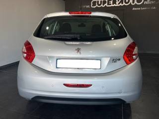 PEUGEOT 208 usata, con Alzacristalli elettrici