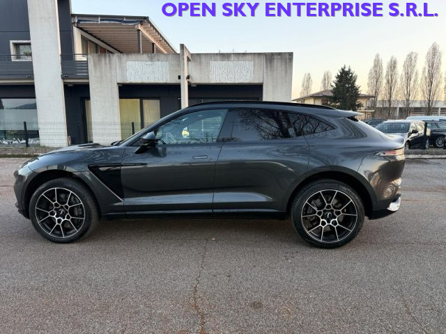 ASTON MARTIN DBX usata, con Autoradio